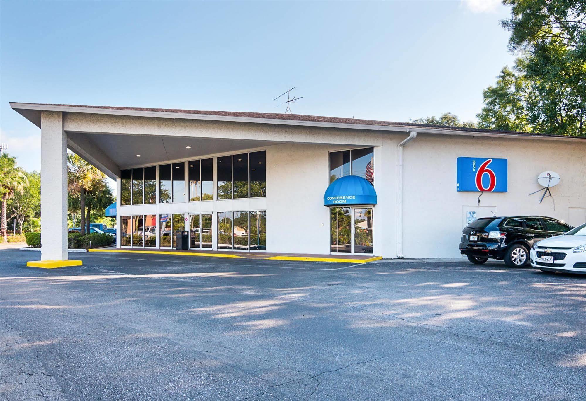 Motel 6-Tampa, Fl - Fairgrounds Heartland Exterior foto